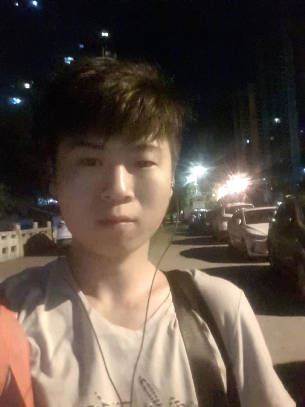 流星的瞬间的第一张照片--福建残疾人相亲网