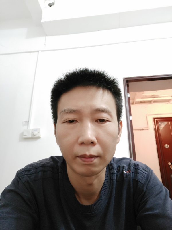 爱依然的第一张照片--福建残疾人相亲网