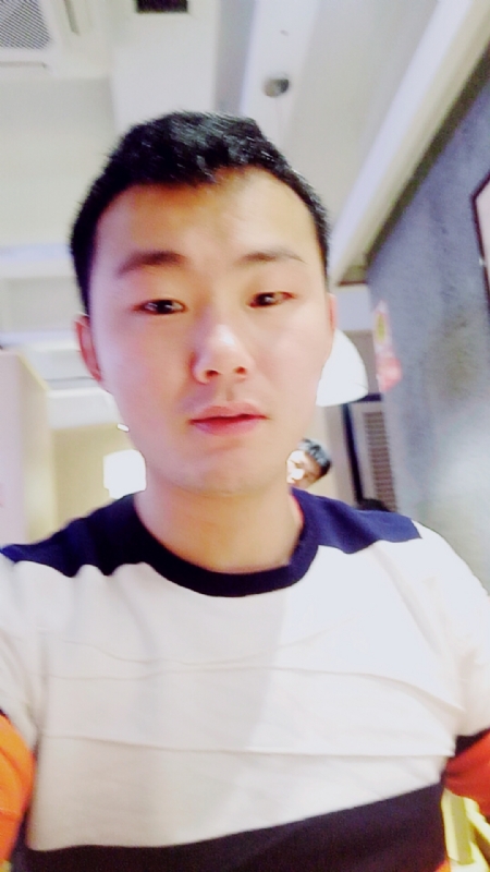 云淡风轻的第一张照片--福建残疾人相亲网