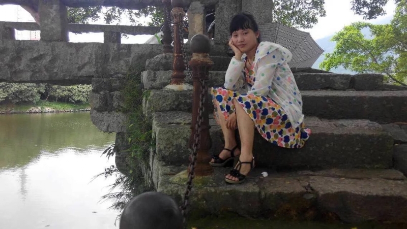 女子悠然的第一张照片--福建残疾人相亲网