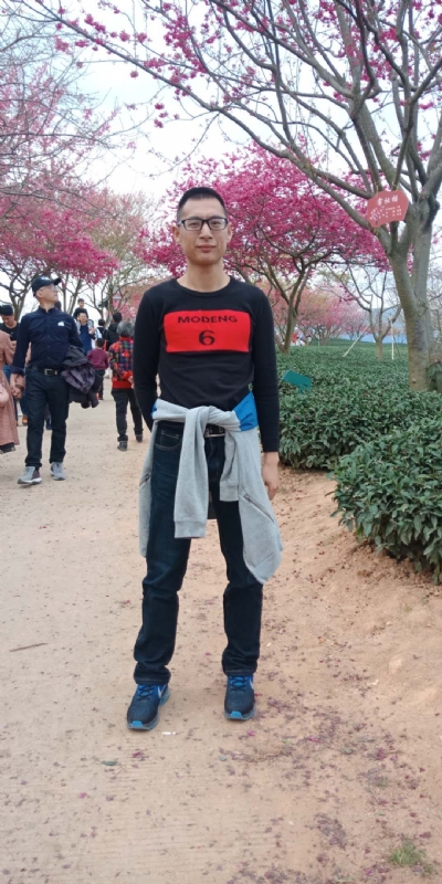 小梁的第二张照片--福建残疾人相亲网