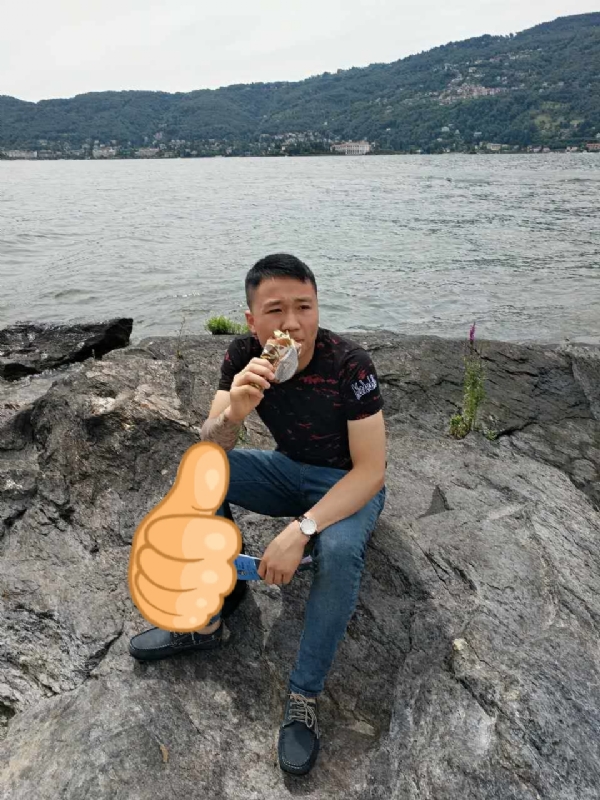 绚烂背后的平淡的第一张照片--福建残疾人相亲网
