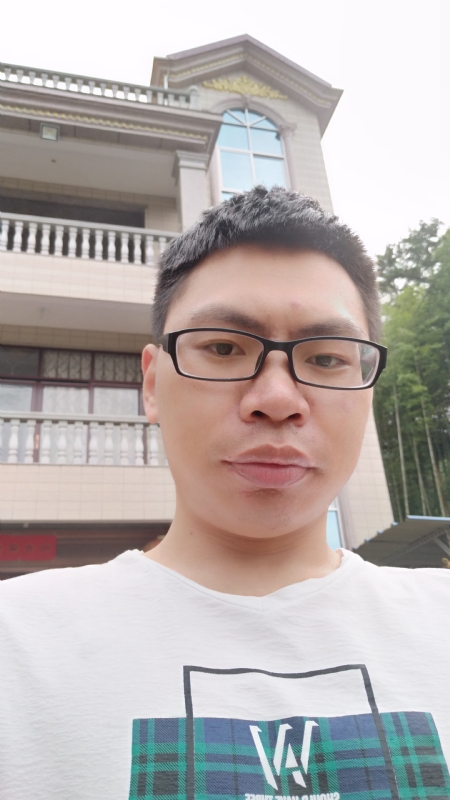 找一个人的第一张照片--福建残疾人相亲网