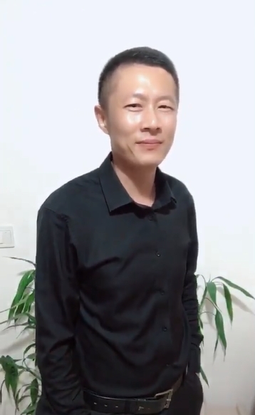 地huhi的第一张照片--福建残疾人相亲网