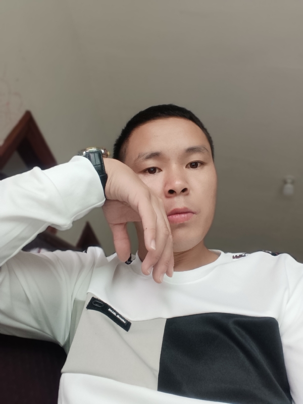 冷漠的第一张照片--福建残疾人相亲网