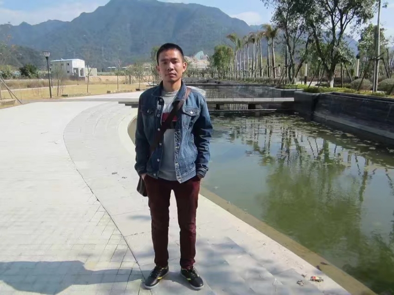 心中有海的第一张照片--福建残疾人相亲网