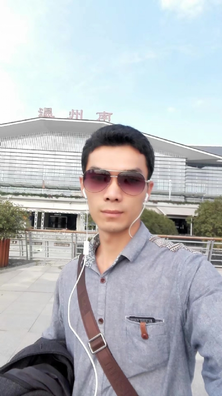 错把真心喂了狗的第三张照片--福建残疾人相亲网
