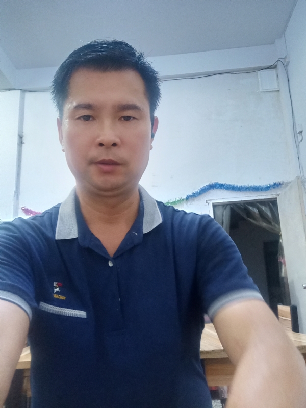 我是自强不息的第一张照片--福建残疾人相亲网