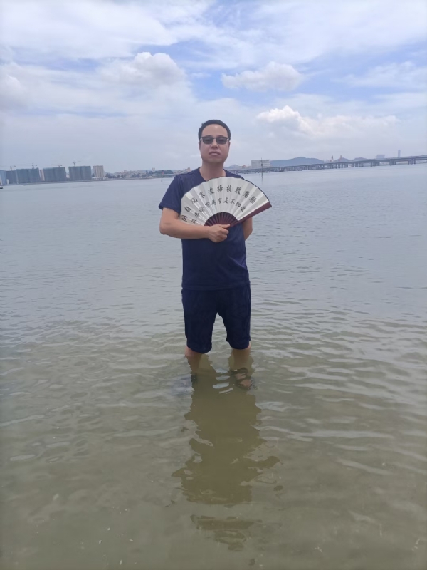浪迹天涯的第一张照片--福建残疾人相亲网