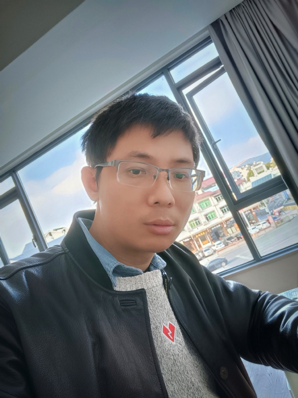 也许只是缺少一个拥抱的第二张照片--福建残疾人相亲网