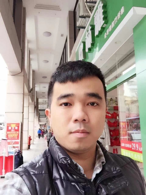 小小怪兽的第一张照片--福建残疾人相亲网