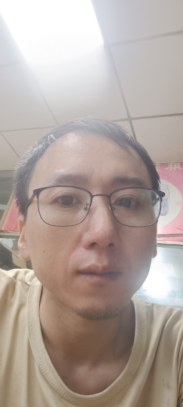 想胖的瘦子的第一张照片--福建残疾人相亲网