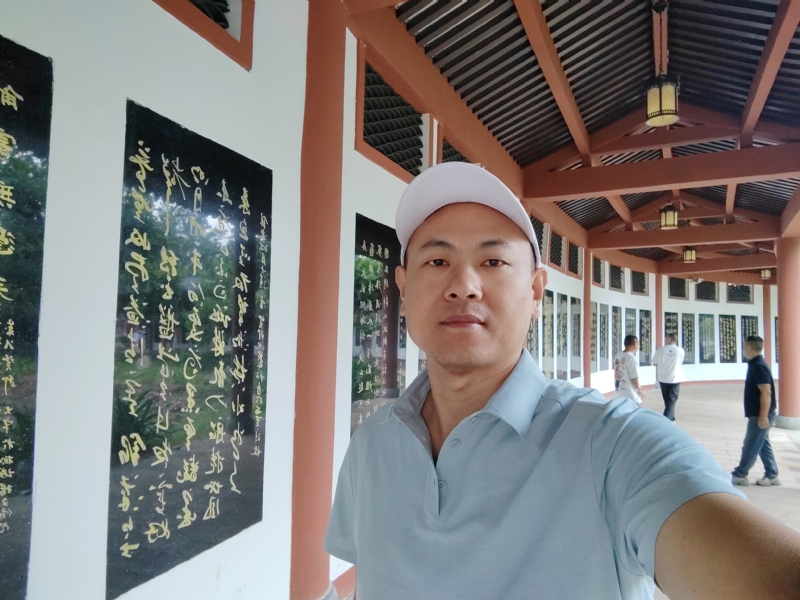 爱运动的范的第一张照片--福建残疾人相亲网